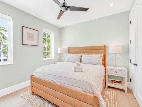 Luxury Oceanfront Vacation Rental in Marathon FL - 5-Bedroom Stunning Views